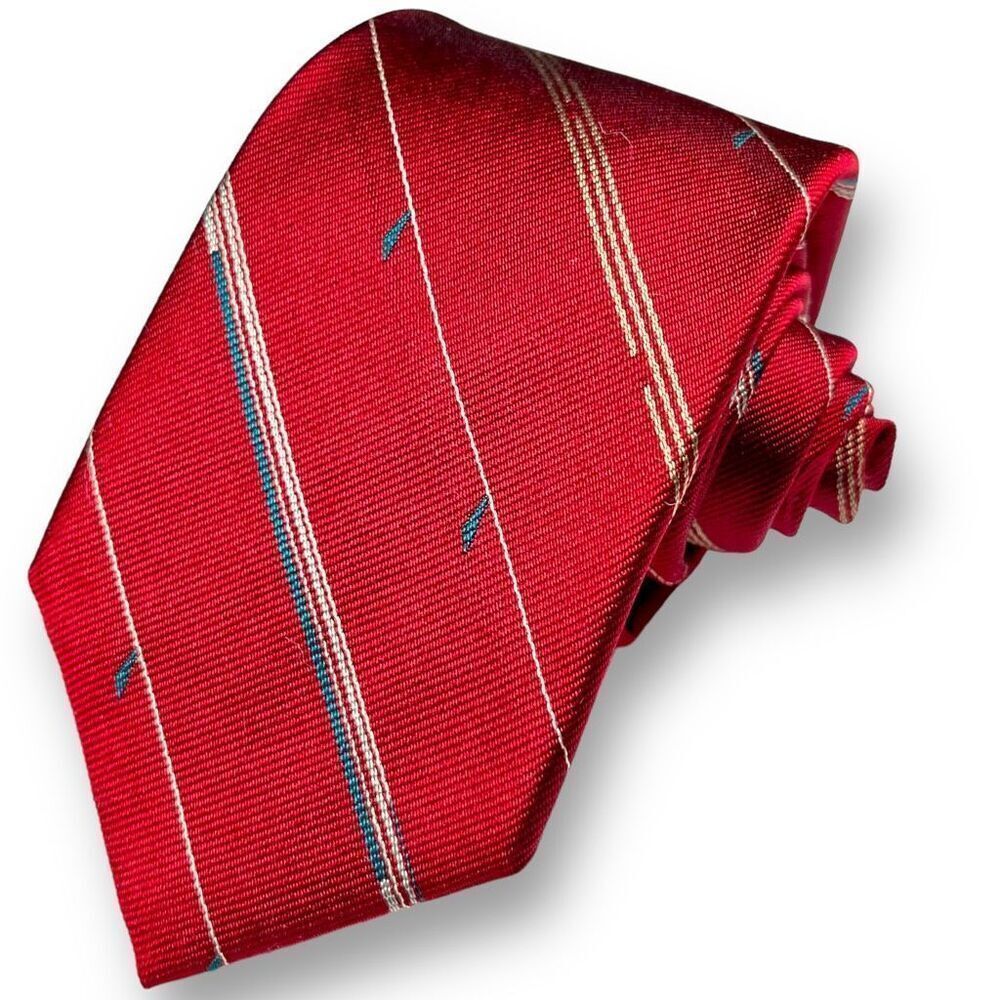 REIS OF NEW HAVEN EUC Men's Vintage Hand Made Red Thin Striped 100% Silk Tie